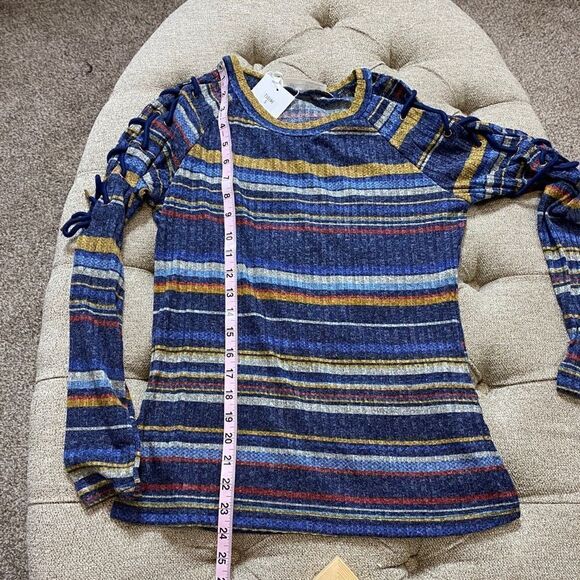 ‎Striped Laced Up Arm Top - Picture 9 of 14
